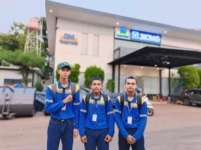 Kelas Industri Gaya Makmur Mobil